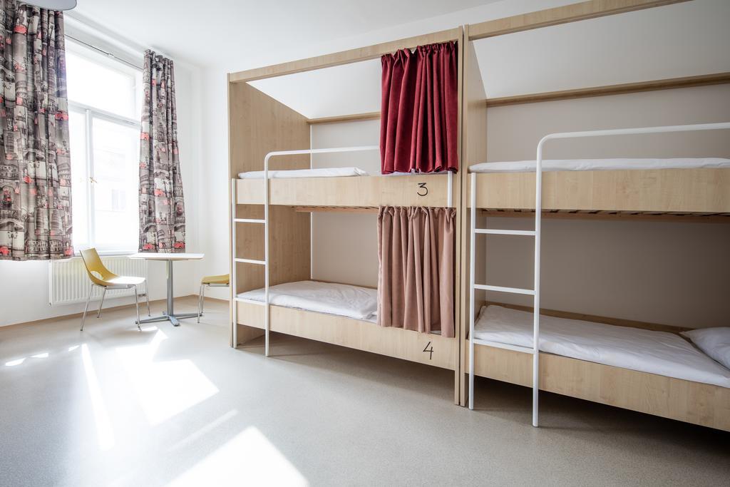 Post Hostel Πράγα Εξωτερικό φωτογραφία